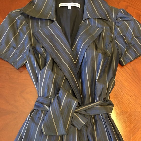 Checked style black blue line knee length high dress - Picture 3 of 6